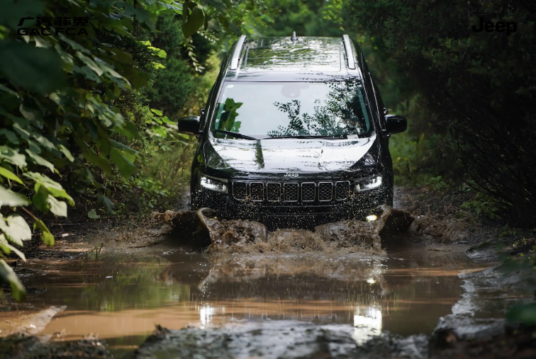 全面升级，闪耀京城，Jeep®新大指挥官焕然登场